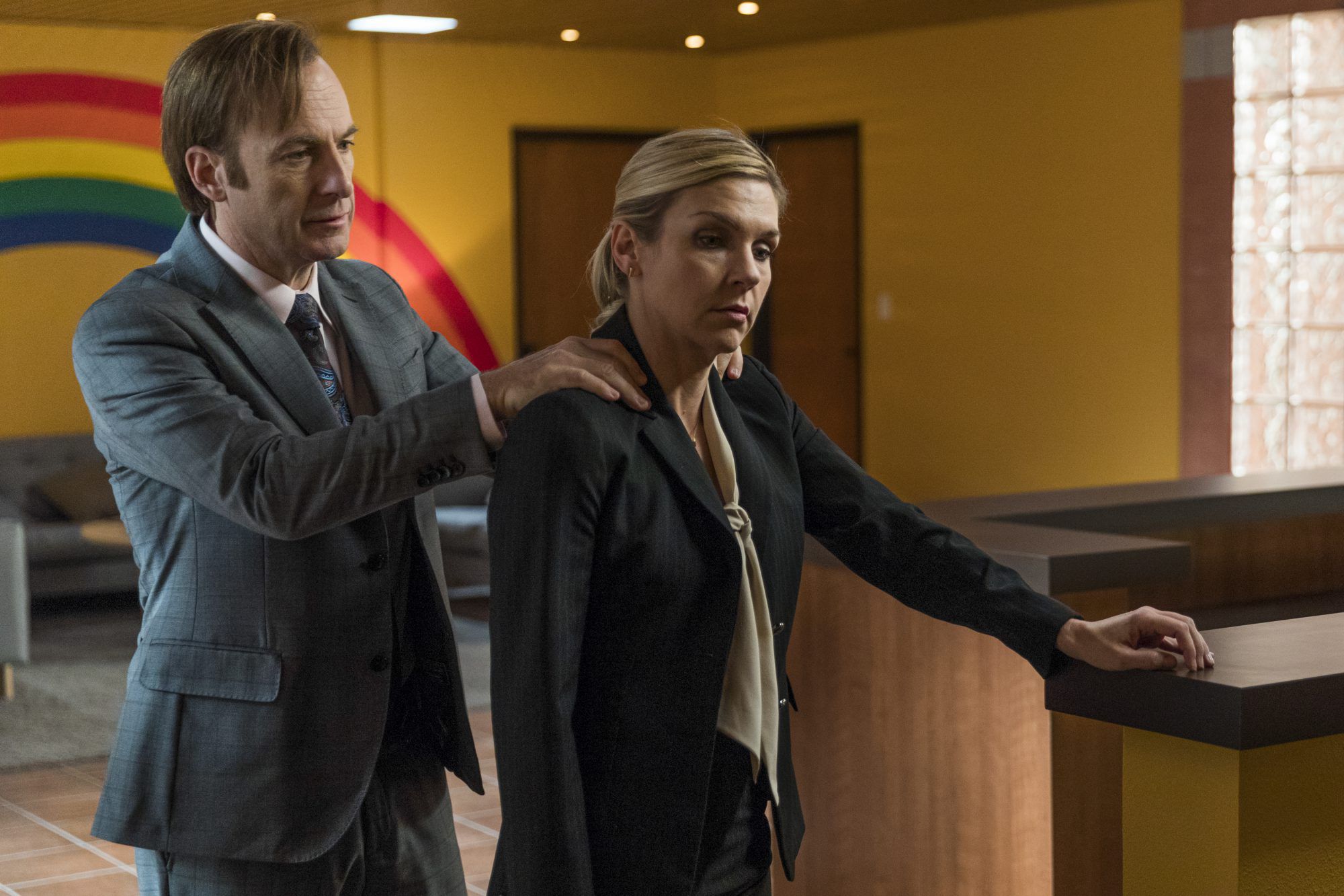 bcs 301 ms 1007 0384 rt e1491760682800 Better Call Saul Inches Towards Breaking Bad on Its Own Terms