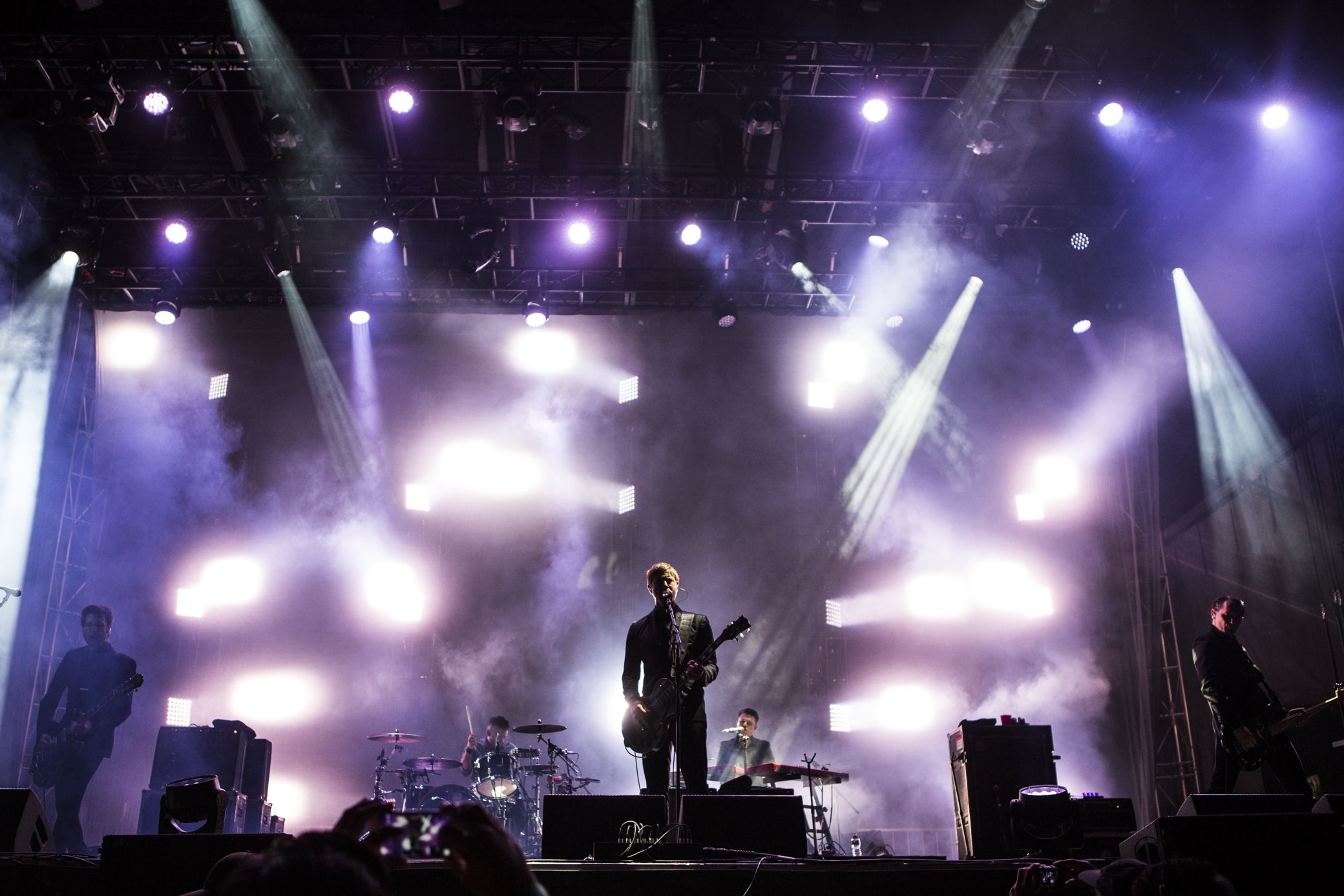 interpol 5 Live Review: Interpols Turn on the Bright Lights Turns 15 in Los Angeles (9/30)