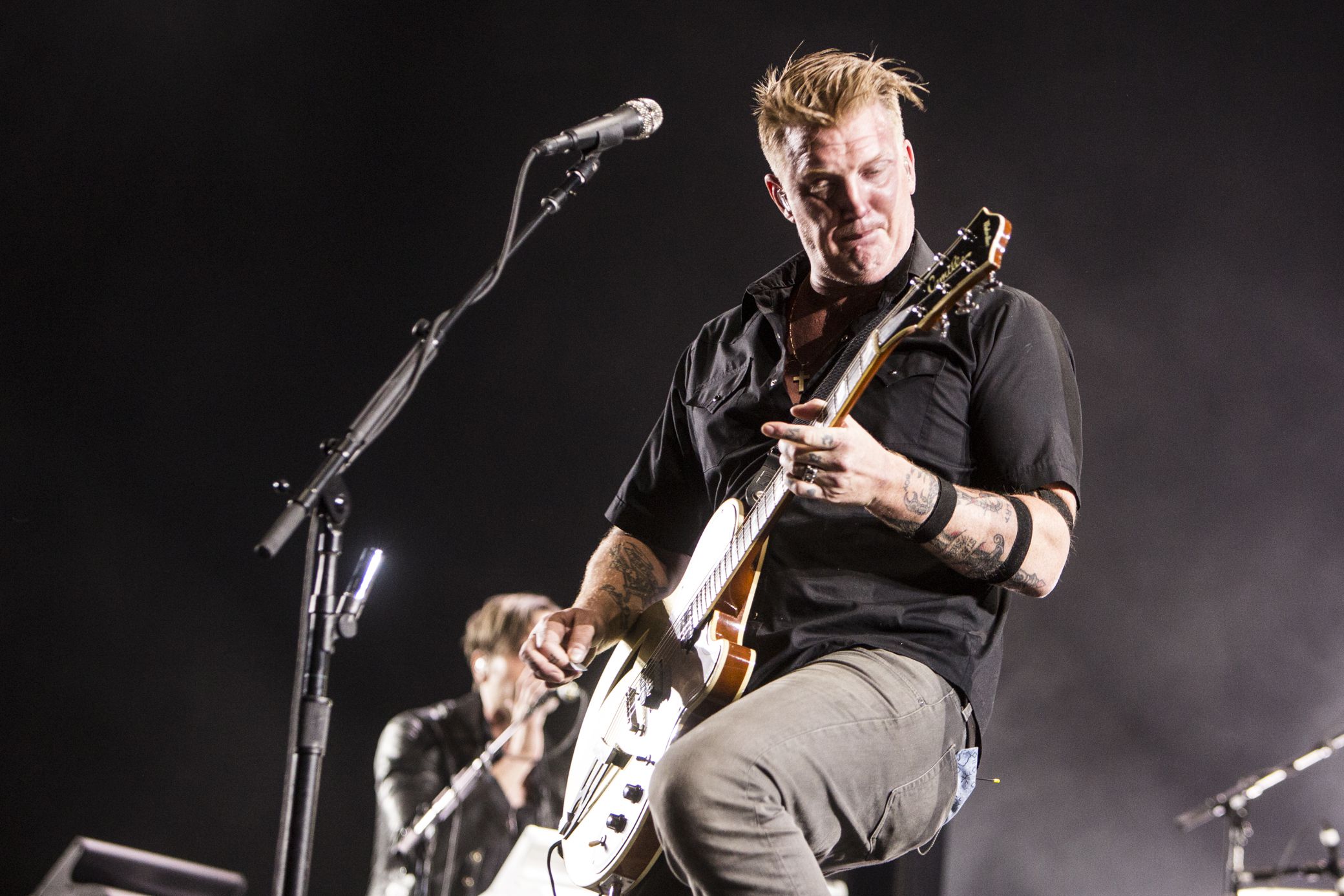 queens of the stone age 11 Cal Jam Offered Everything Youd Want From Dave Grohl