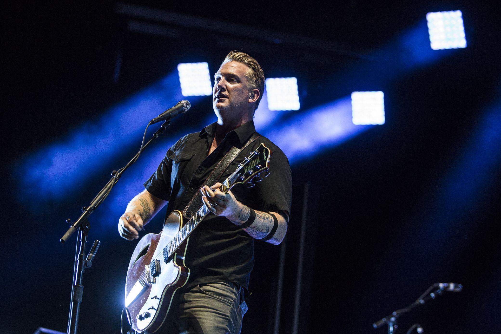 queens of the stone age 3 Cal Jam Offered Everything Youd Want From Dave Grohl