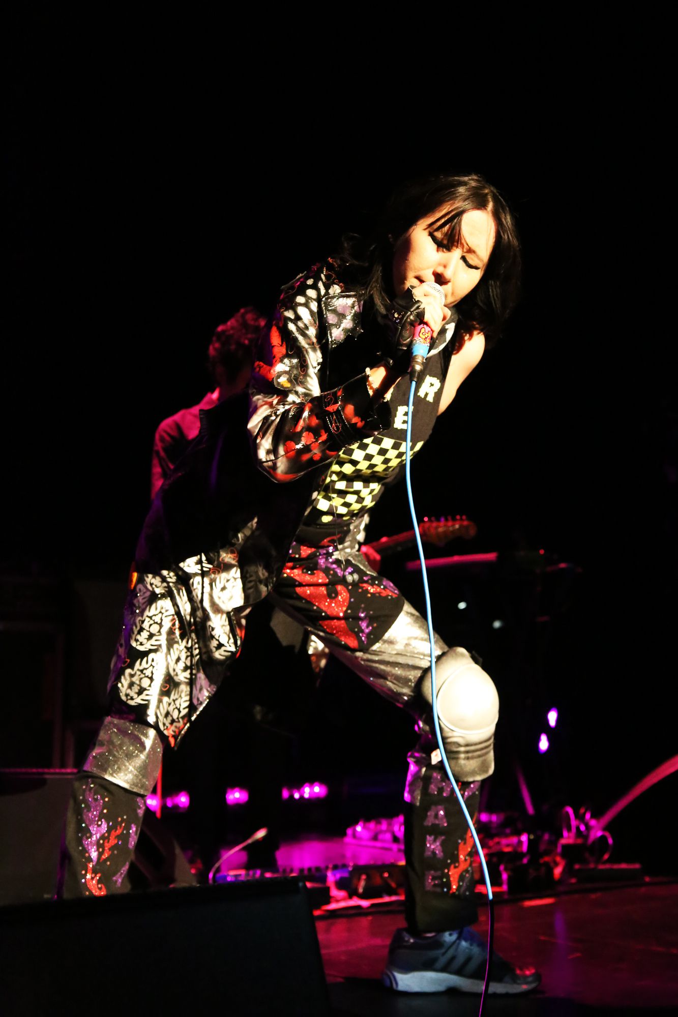 yeah yeah yeahs killian young 7 Live Review: Yeah Yeahs Yeahs Return to NYC for First Hometown Show in Four Years (11/7)