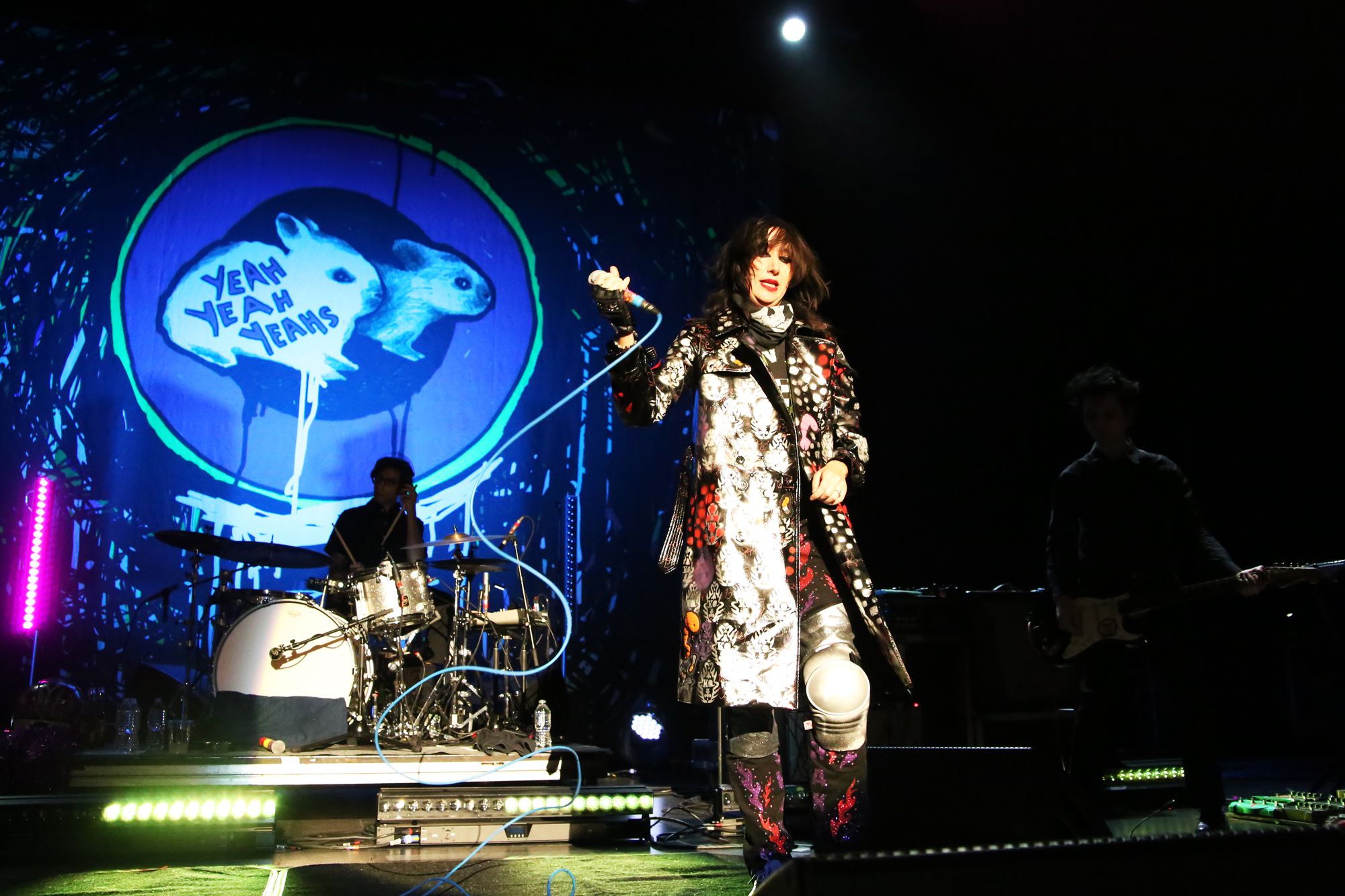 yeah yeah yeahs killian young 3 Live Review: Yeah Yeahs Yeahs Return to NYC for First Hometown Show in Four Years (11/7)