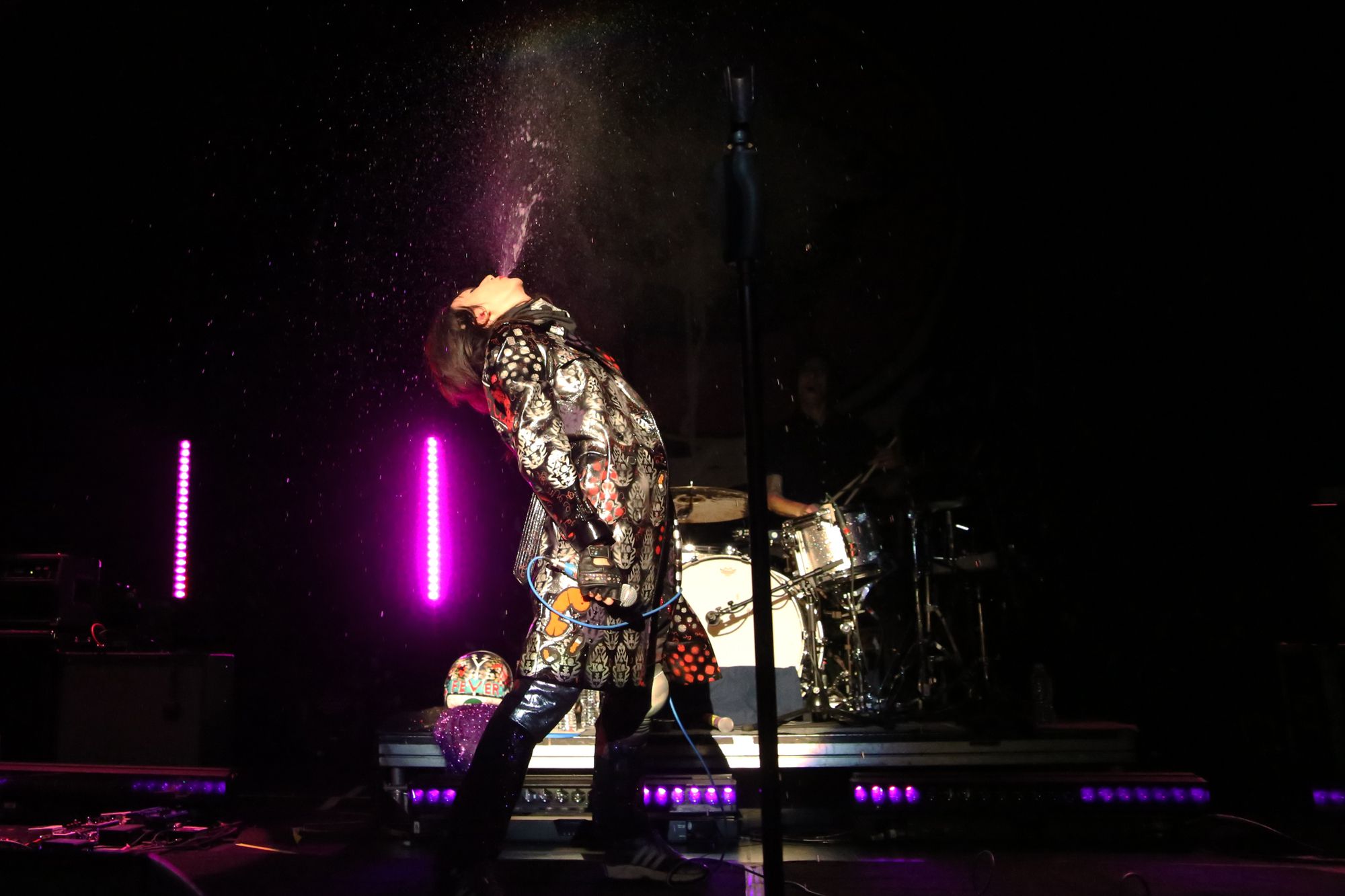 yeah yeah yeahs killian young 2 Live Review: Yeah Yeahs Yeahs Return to NYC for First Hometown Show in Four Years (11/7)