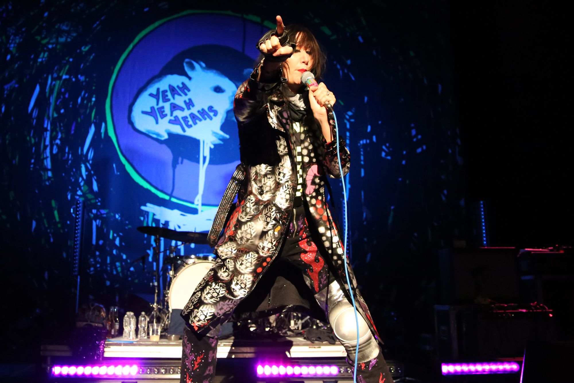yeah yeah yeahs killian young 6 Live Review: Yeah Yeahs Yeahs Return to NYC for First Hometown Show in Four Years (11/7)